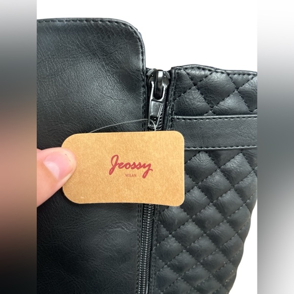 NWT black leather Jeossy boots - Picture 6 of 6